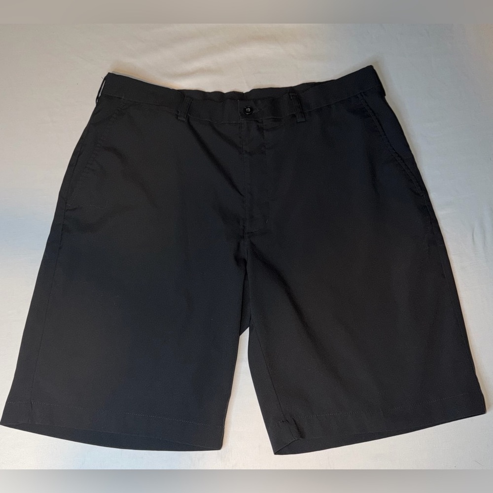 PGA Tour Golf Shorts Men’s 34 Black Performance Flat Front Casual